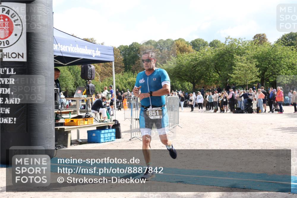 14.09.2025 - Stadtparktriathlon Strokosch-Dieckow http://msf.ph/oto/8887842 14.09.2025 11:51:55 Ziel 851 meine-sportfotos.de