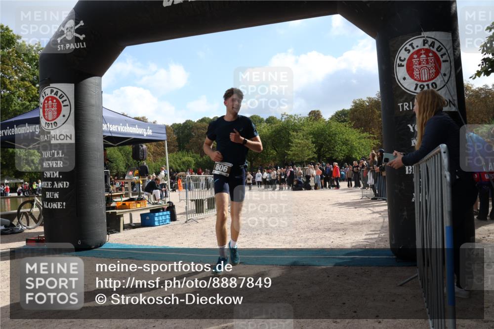 14.09.2025 - Stadtparktriathlon Strokosch-Dieckow http://msf.ph/oto/8887849 14.09.2025 11:52:11 Ziel 806 meine-sportfotos.de