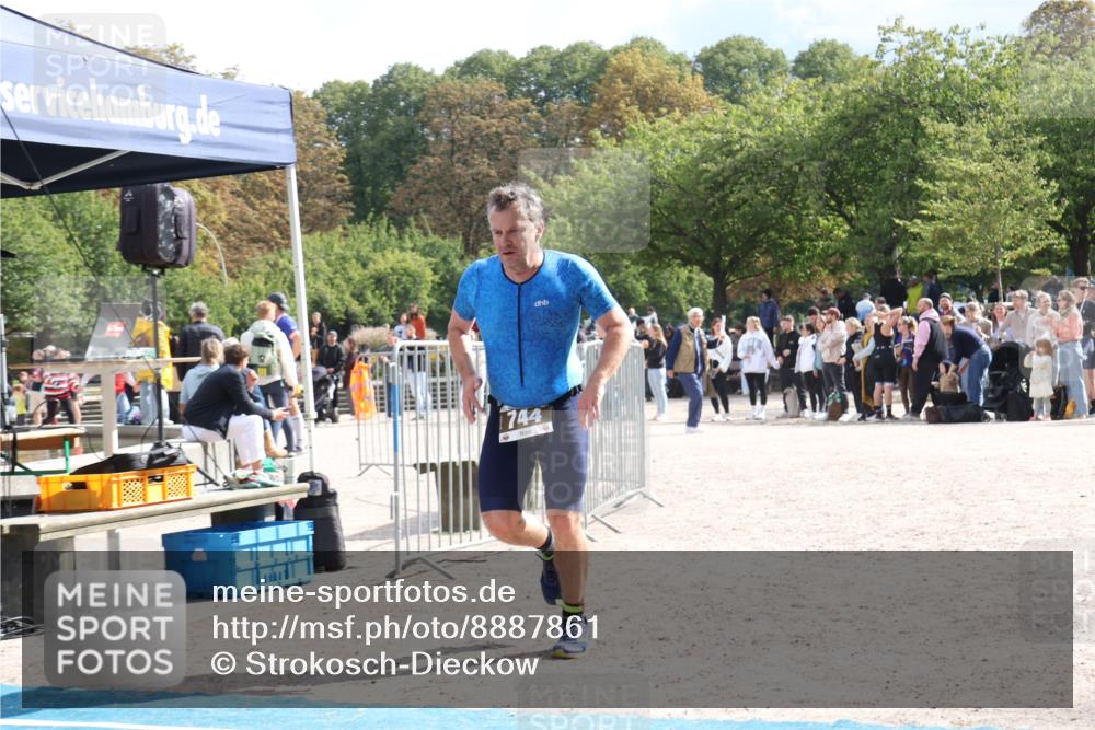 14.09.2025 - Stadtparktriathlon Strokosch-Dieckow http://msf.ph/oto/8887861 14.09.2025 11:52:38 Ziel 744 meine-sportfotos.de