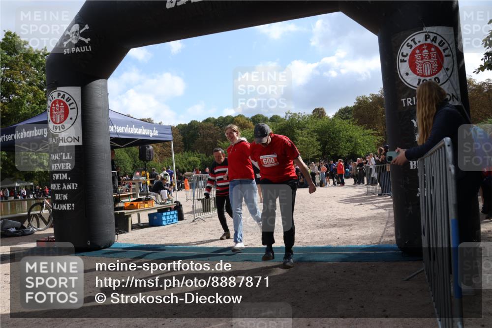 14.09.2025 - Stadtparktriathlon Strokosch-Dieckow http://msf.ph/oto/8887871 14.09.2025 11:52:50 Ziel 600, 628, 875, 880, 888 meine-sportfotos.de
