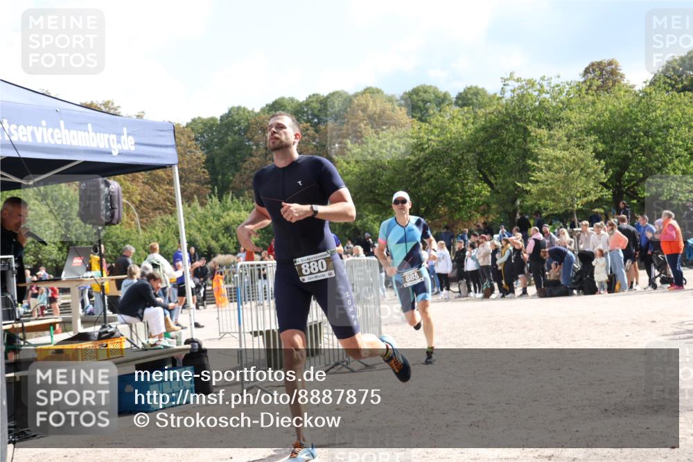 14.09.2025 - Stadtparktriathlon Strokosch-Dieckow http://msf.ph/oto/8887875 14.09.2025 11:52:52 Ziel 600, 628, 849, 875, 880, 888 meine-sportfotos.de