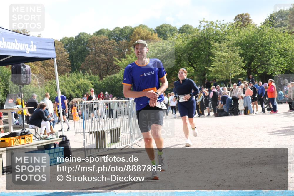 14.09.2025 - Stadtparktriathlon Strokosch-Dieckow http://msf.ph/oto/8887885 14.09.2025 11:52:55 Ziel 600, 628, 849, 875, 880, 888 meine-sportfotos.de