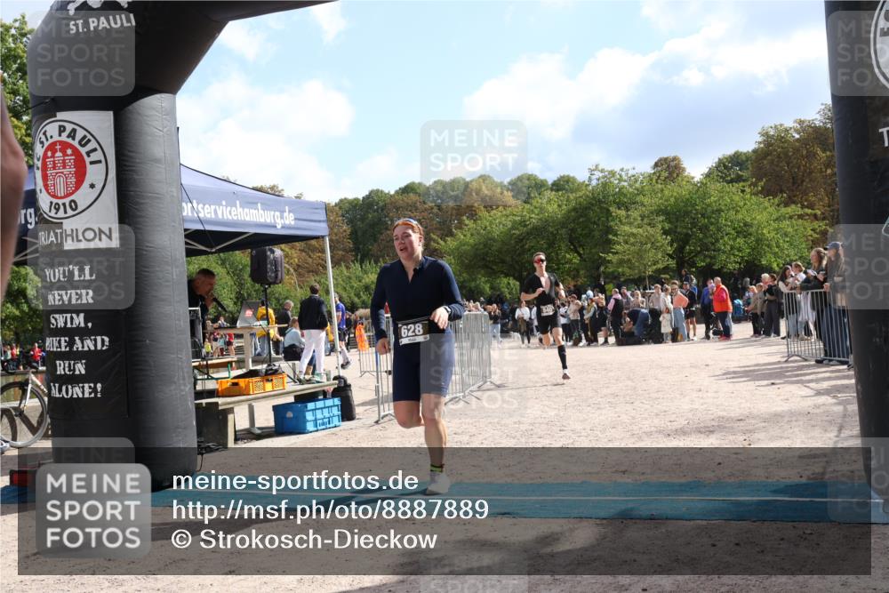 14.09.2025 - Stadtparktriathlon Strokosch-Dieckow http://msf.ph/oto/8887889 14.09.2025 11:52:57 Ziel 628, 849, 875, 880, 888 meine-sportfotos.de