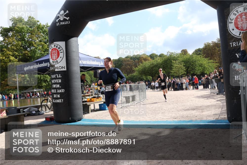 14.09.2025 - Stadtparktriathlon Strokosch-Dieckow http://msf.ph/oto/8887891 14.09.2025 11:52:58 Ziel 628, 849, 875, 880, 888 meine-sportfotos.de