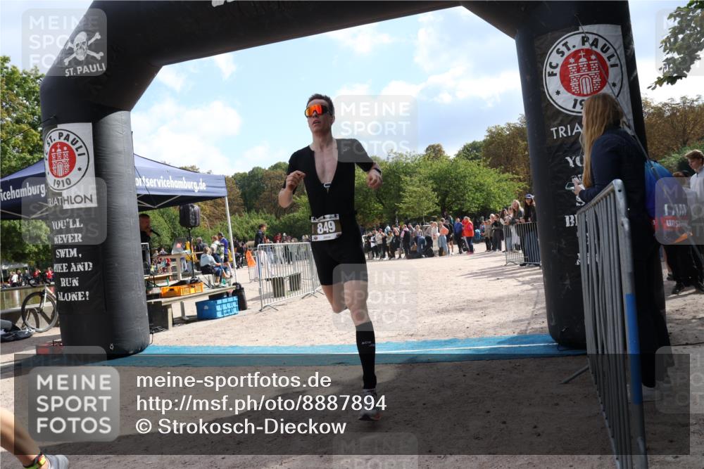 14.09.2025 - Stadtparktriathlon Strokosch-Dieckow http://msf.ph/oto/8887894 14.09.2025 11:52:59 Ziel 628, 849, 875, 888 meine-sportfotos.de