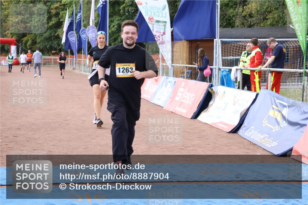 14.09.2025 - Airport Race Strokosch-Dieckow http://msf.ph/oto/8887904 14.09.2025 12:57:08 Ziel 1263, 1951 meine-sportfotos.de