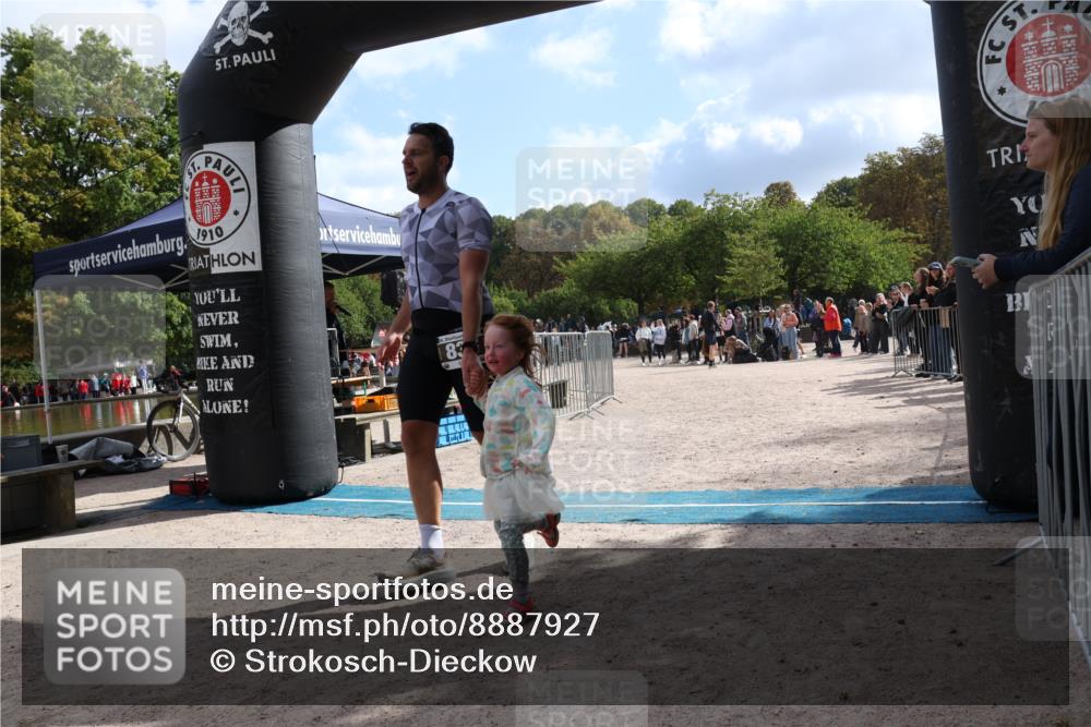14.09.2025 - Stadtparktriathlon Strokosch-Dieckow http://msf.ph/oto/8887927 14.09.2025 11:54:07 Ziel 831, 909 meine-sportfotos.de