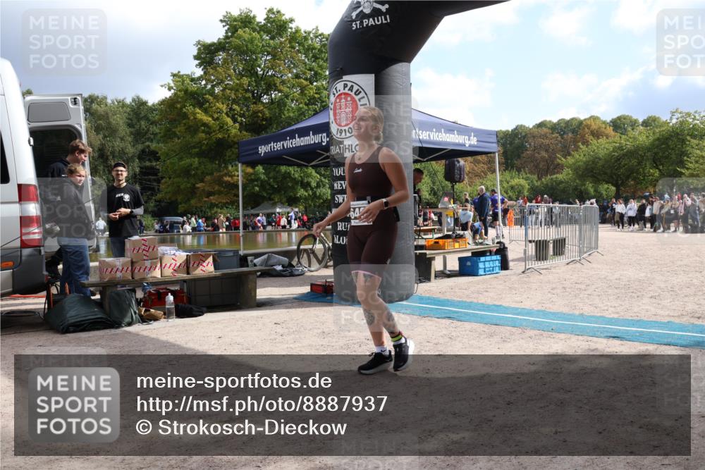 14.09.2025 - Stadtparktriathlon Strokosch-Dieckow http://msf.ph/oto/8887937 14.09.2025 11:54:32 Ziel 646 meine-sportfotos.de