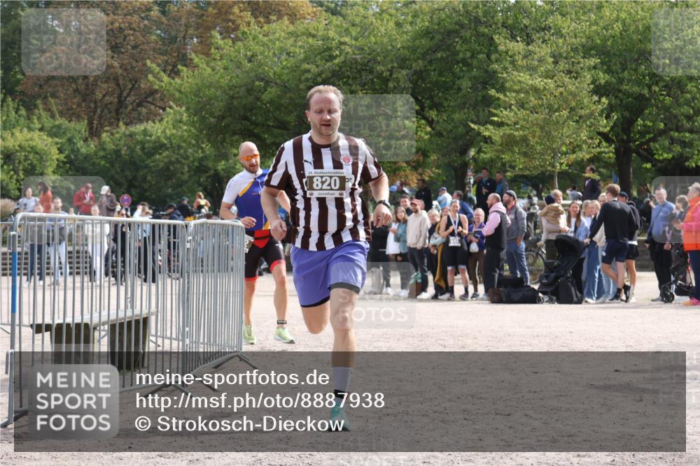 14.09.2025 - Stadtparktriathlon Strokosch-Dieckow http://msf.ph/oto/8887938 14.09.2025 11:54:42 Ziel 820, 842 meine-sportfotos.de