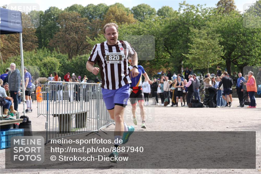 14.09.2025 - Stadtparktriathlon Strokosch-Dieckow http://msf.ph/oto/8887940 14.09.2025 11:54:42 Ziel 820, 842 meine-sportfotos.de