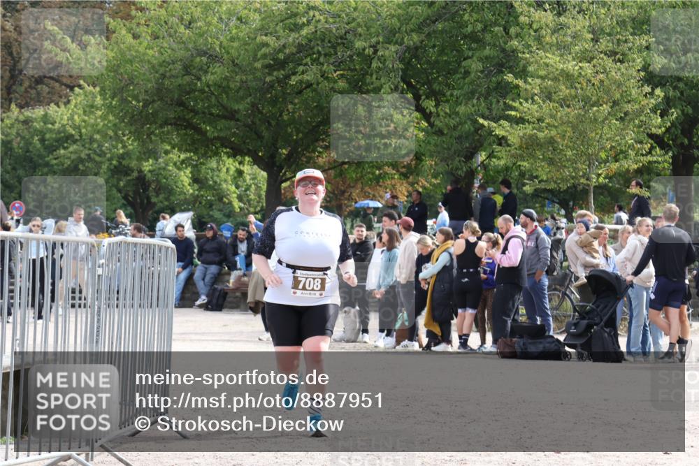 14.09.2025 - Stadtparktriathlon Strokosch-Dieckow http://msf.ph/oto/8887951 14.09.2025 11:55:01 Ziel 708 meine-sportfotos.de