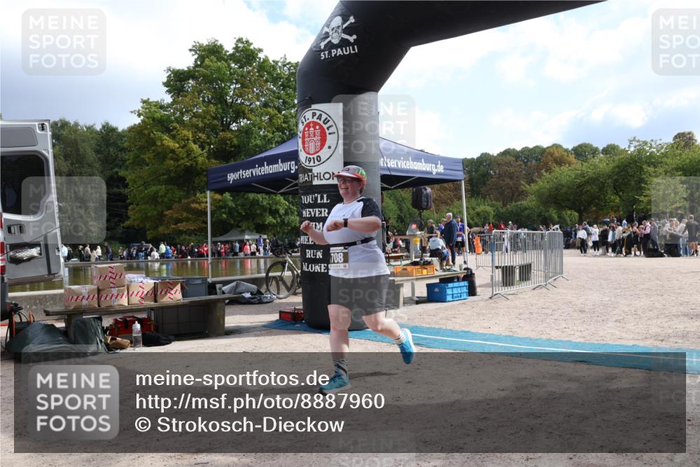 14.09.2025 - Stadtparktriathlon Strokosch-Dieckow http://msf.ph/oto/8887960 14.09.2025 11:55:05 Ziel 708 meine-sportfotos.de