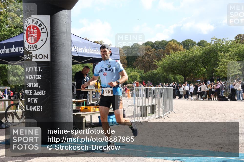 14.09.2025 - Stadtparktriathlon Strokosch-Dieckow http://msf.ph/oto/8887965 14.09.2025 11:55:31 Ziel 823 meine-sportfotos.de