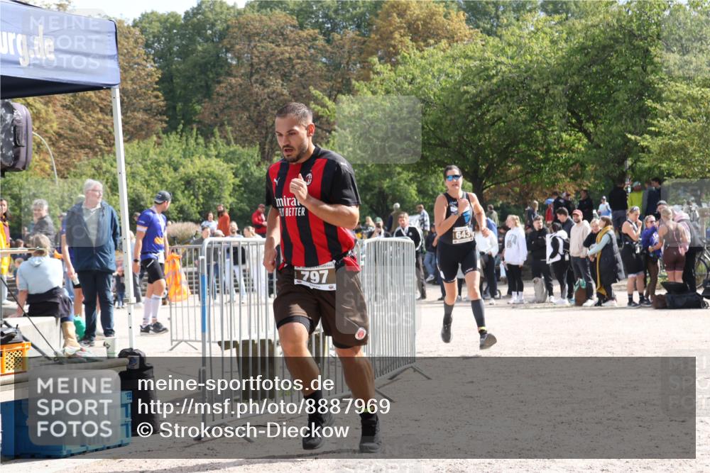 14.09.2025 - Stadtparktriathlon Strokosch-Dieckow http://msf.ph/oto/8887969 14.09.2025 11:55:51 Ziel 643, 797 meine-sportfotos.de