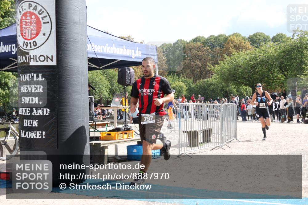14.09.2025 - Stadtparktriathlon Strokosch-Dieckow http://msf.ph/oto/8887970 14.09.2025 11:55:51 Ziel 643, 797 meine-sportfotos.de