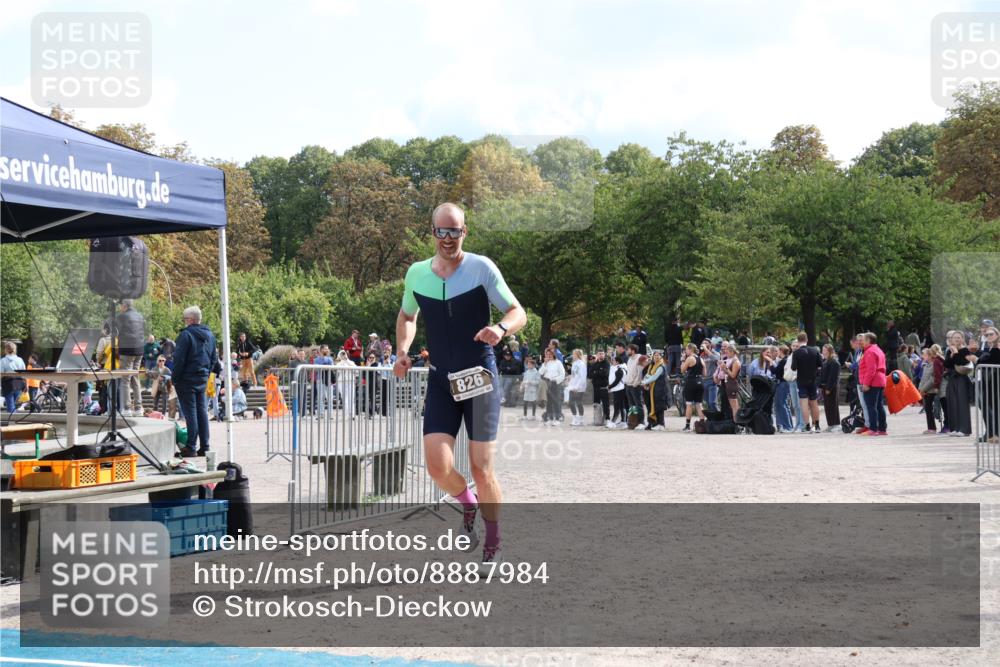 14.09.2025 - Stadtparktriathlon Strokosch-Dieckow http://msf.ph/oto/8887984 14.09.2025 11:56:56 Ziel 826 meine-sportfotos.de