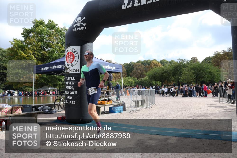 14.09.2025 - Stadtparktriathlon Strokosch-Dieckow http://msf.ph/oto/8887989 14.09.2025 11:56:57 Ziel 826 meine-sportfotos.de