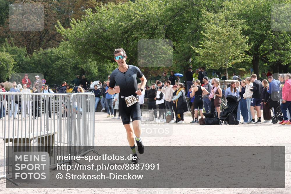 14.09.2025 - Stadtparktriathlon Strokosch-Dieckow http://msf.ph/oto/8887991 14.09.2025 11:57:07 Ziel 919 meine-sportfotos.de