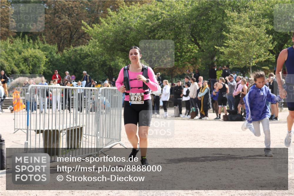 14.09.2025 - Stadtparktriathlon Strokosch-Dieckow http://msf.ph/oto/8888000 14.09.2025 11:57:22 Ziel 679, 901 meine-sportfotos.de