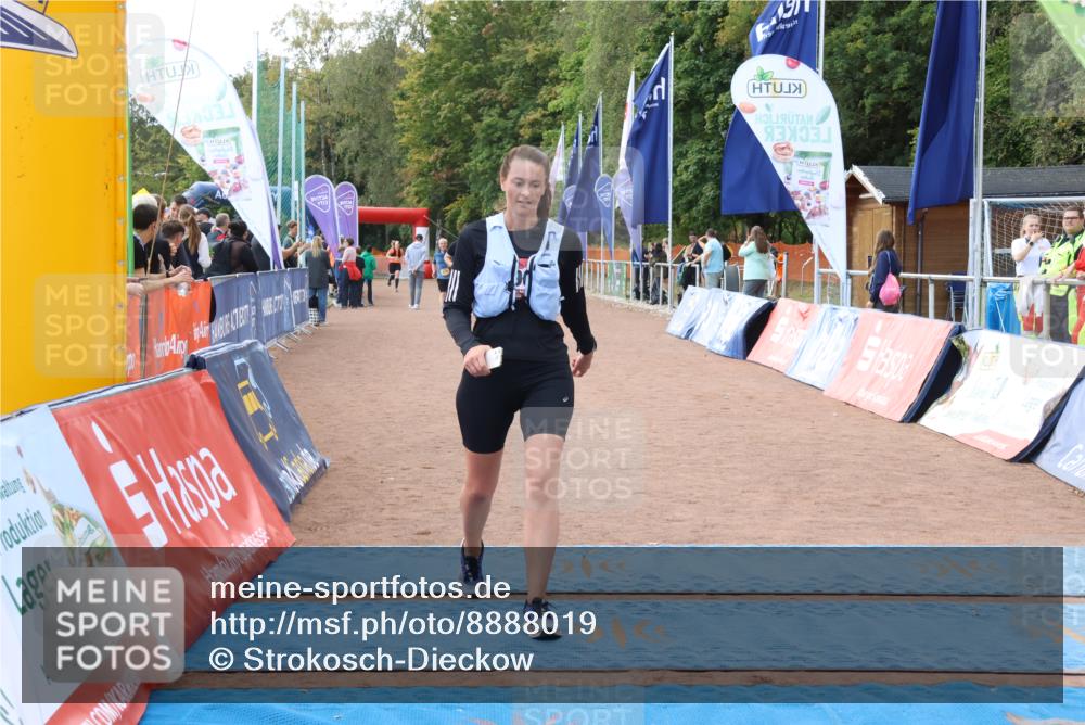 14.09.2025 - Airport Race Strokosch-Dieckow http://msf.ph/oto/8888019 14.09.2025 12:57:37 Ziel 368, 473, 1568, 1612, 1697 meine-sportfotos.de