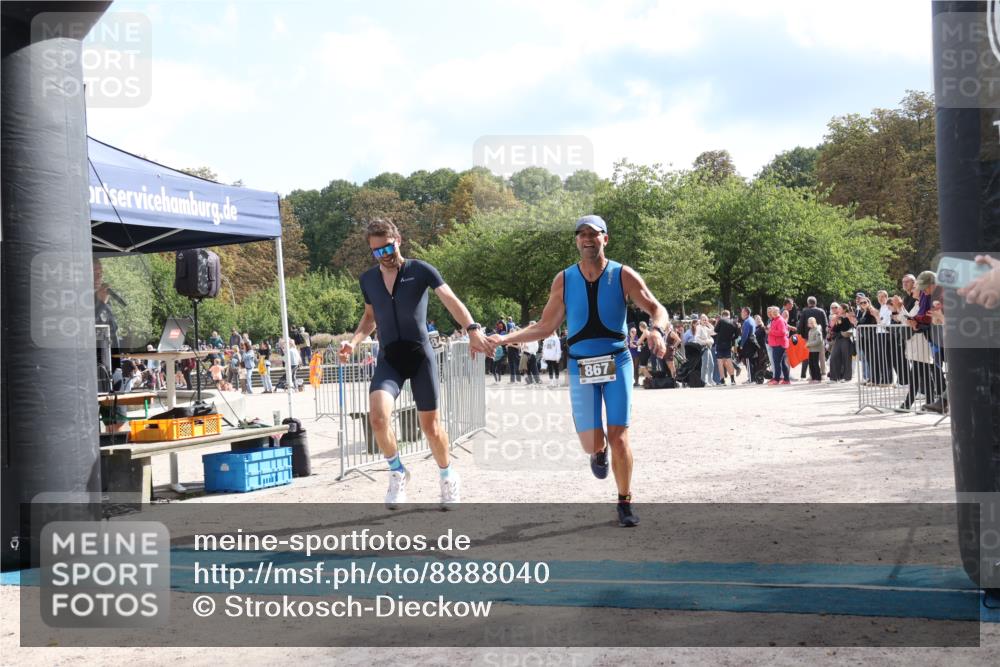 14.09.2025 - Stadtparktriathlon Strokosch-Dieckow http://msf.ph/oto/8888040 14.09.2025 11:58:45 Ziel 848, 867, 872 meine-sportfotos.de