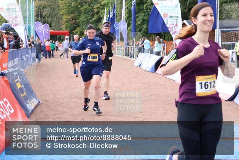 14.09.2025 - Airport Race Strokosch-Dieckow http://msf.ph/oto/8888045 14.09.2025 12:57:44 Ziel 374, 1556, 1568, 1612, 1697 meine-sportfotos.de