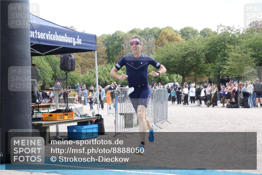 14.09.2025 - Stadtparktriathlon Strokosch-Dieckow http://msf.ph/oto/8888050 14.09.2025 11:59:13 Ziel 841, 889, 905 meine-sportfotos.de