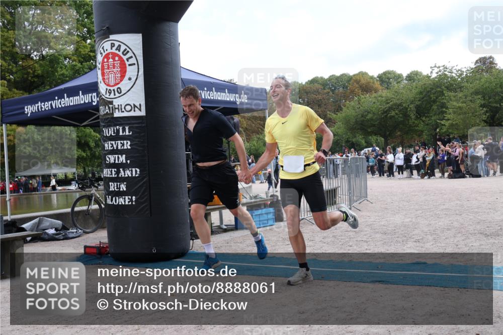 14.09.2025 - Stadtparktriathlon Strokosch-Dieckow http://msf.ph/oto/8888061 14.09.2025 11:59:19 Ziel 841, 889, 905 meine-sportfotos.de