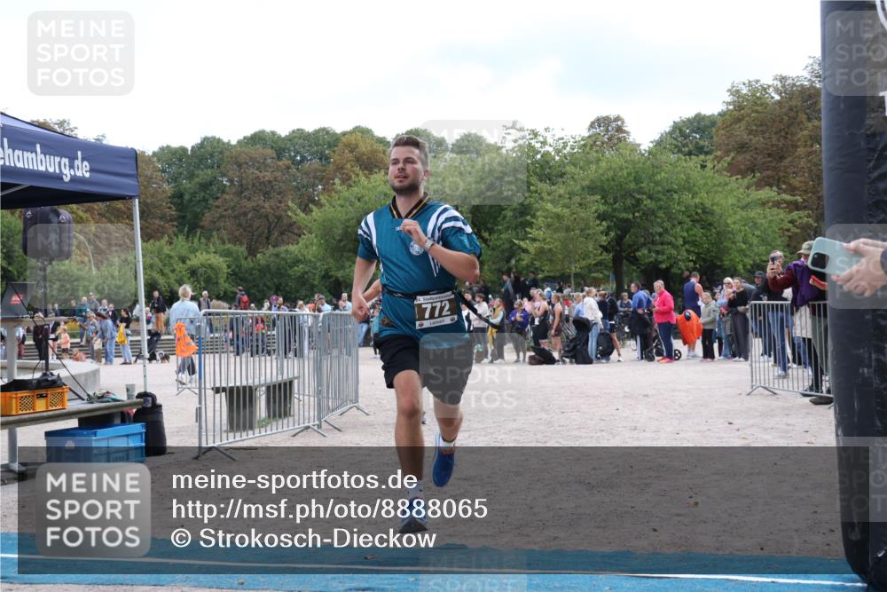 14.09.2025 - Stadtparktriathlon Strokosch-Dieckow http://msf.ph/oto/8888065 14.09.2025 11:59:37 Ziel 772, 859 meine-sportfotos.de