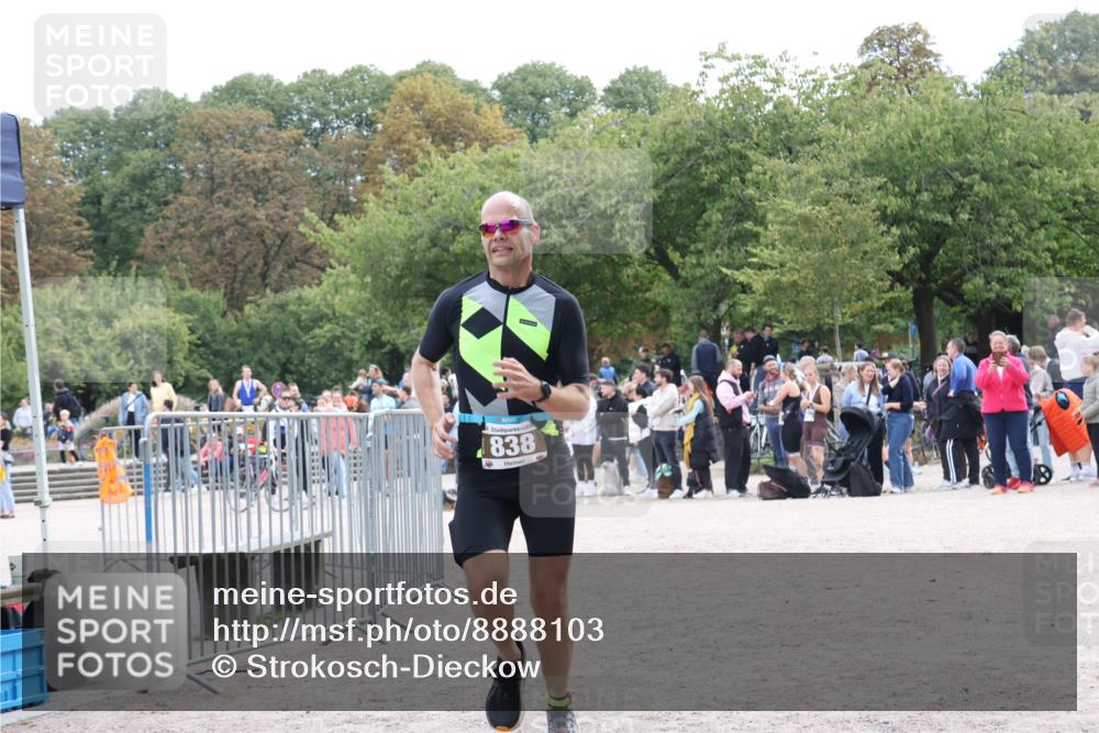 14.09.2025 - Stadtparktriathlon Strokosch-Dieckow http://msf.ph/oto/8888103 14.09.2025 12:00:10 Ziel 835, 838 meine-sportfotos.de