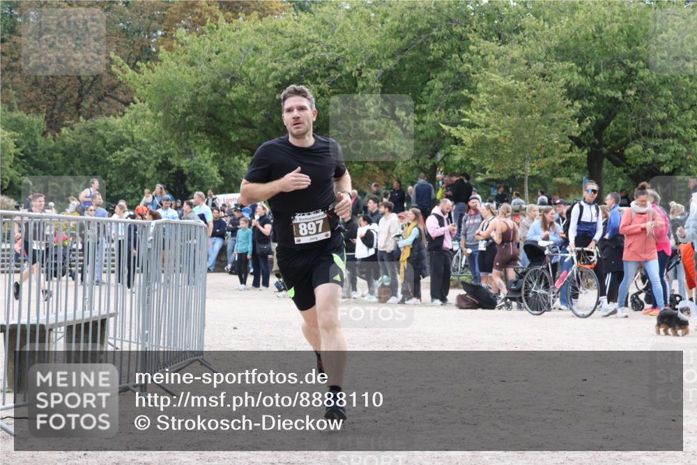 14.09.2025 - Stadtparktriathlon Strokosch-Dieckow http://msf.ph/oto/8888110 14.09.2025 12:00:19 Ziel 897 meine-sportfotos.de