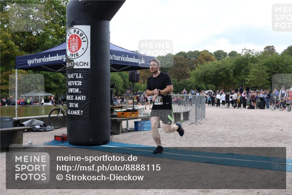14.09.2025 - Stadtparktriathlon Strokosch-Dieckow http://msf.ph/oto/8888115 14.09.2025 12:00:21 Ziel 897 meine-sportfotos.de