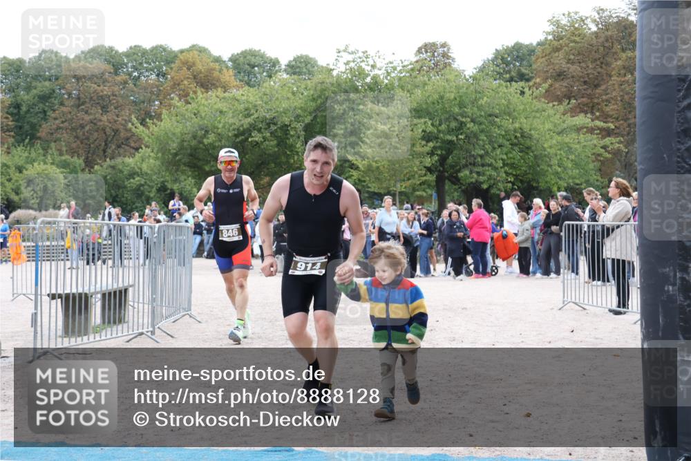 14.09.2025 - Stadtparktriathlon Strokosch-Dieckow http://msf.ph/oto/8888128 14.09.2025 12:00:32 Ziel 724, 846, 914 meine-sportfotos.de