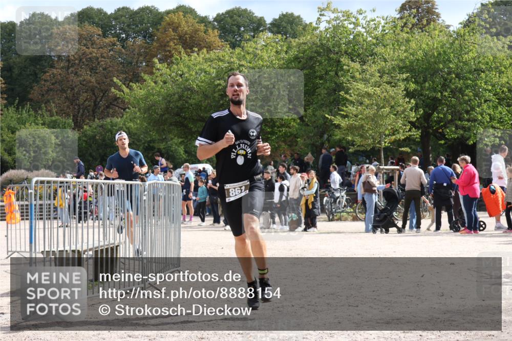 14.09.2025 - Stadtparktriathlon Strokosch-Dieckow http://msf.ph/oto/8888154 14.09.2025 12:01:28 Ziel 858, 861, 921 meine-sportfotos.de