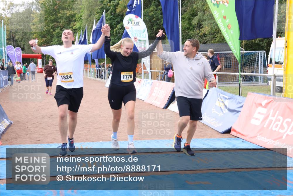 14.09.2025 - Airport Race Strokosch-Dieckow http://msf.ph/oto/8888171 14.09.2025 12:58:12 Ziel 165, 1824, 2131 meine-sportfotos.de