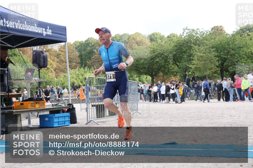 14.09.2025 - Stadtparktriathlon Strokosch-Dieckow http://msf.ph/oto/8888174 14.09.2025 12:02:05 Ziel 853, 871 meine-sportfotos.de