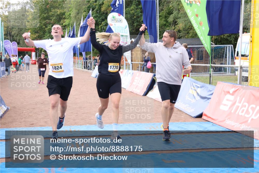 14.09.2025 - Airport Race Strokosch-Dieckow http://msf.ph/oto/8888175 14.09.2025 12:58:12 Ziel 165, 1824, 2131 meine-sportfotos.de