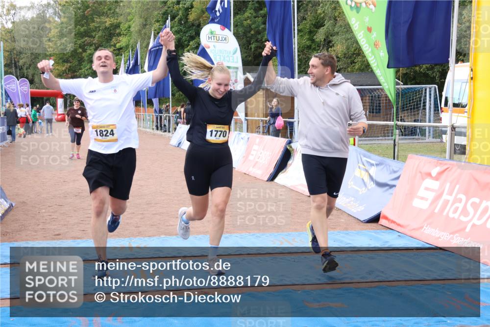 14.09.2025 - Airport Race Strokosch-Dieckow http://msf.ph/oto/8888179 14.09.2025 12:58:12 Ziel 165, 1824, 2131 meine-sportfotos.de