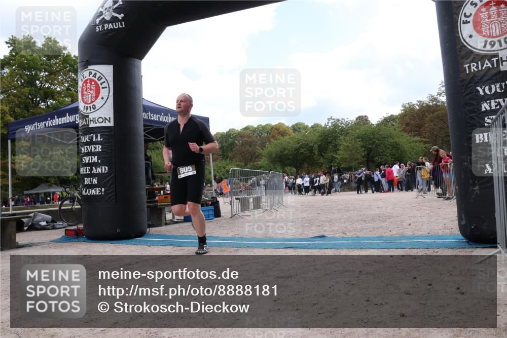 14.09.2025 - Stadtparktriathlon Strokosch-Dieckow http://msf.ph/oto/8888181 14.09.2025 12:02:13 Ziel 805 meine-sportfotos.de
