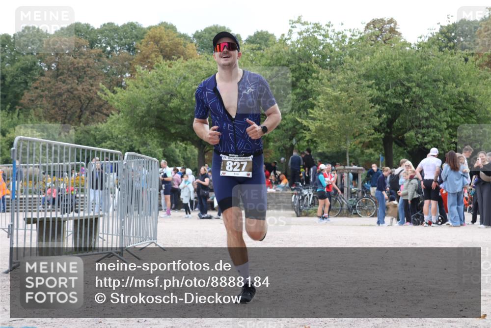 14.09.2025 - Stadtparktriathlon Strokosch-Dieckow http://msf.ph/oto/8888184 14.09.2025 12:02:55 Ziel 827 meine-sportfotos.de