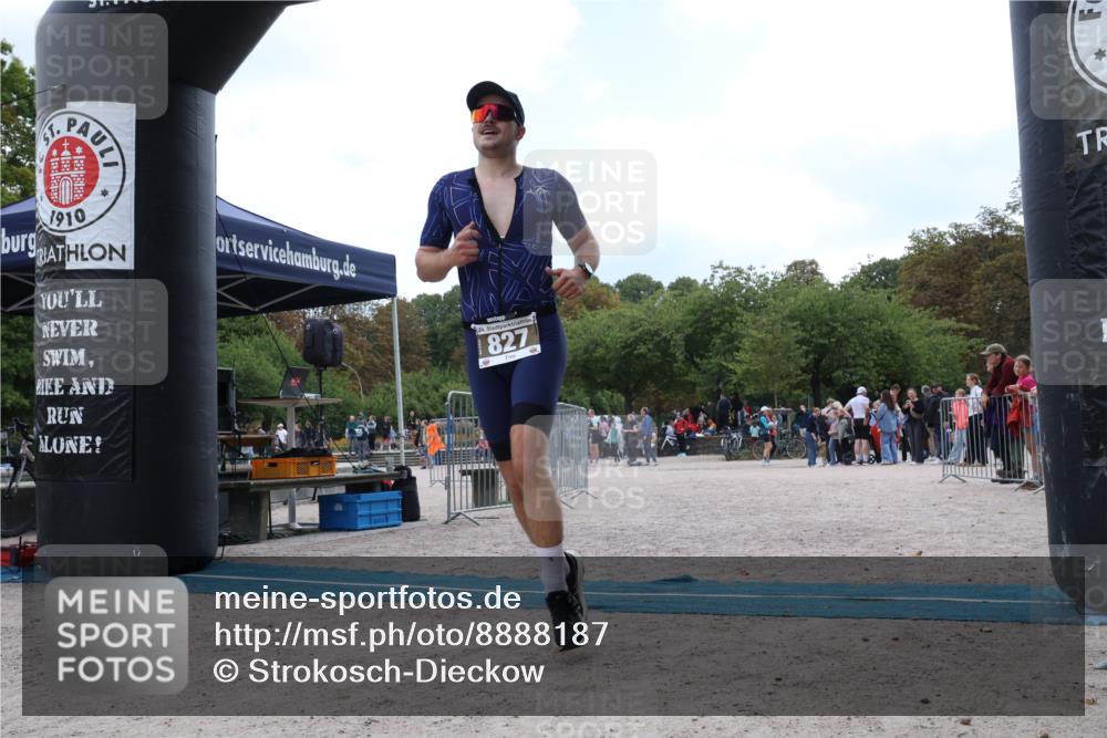 14.09.2025 - Stadtparktriathlon Strokosch-Dieckow http://msf.ph/oto/8888187 14.09.2025 12:02:56 Ziel 827 meine-sportfotos.de