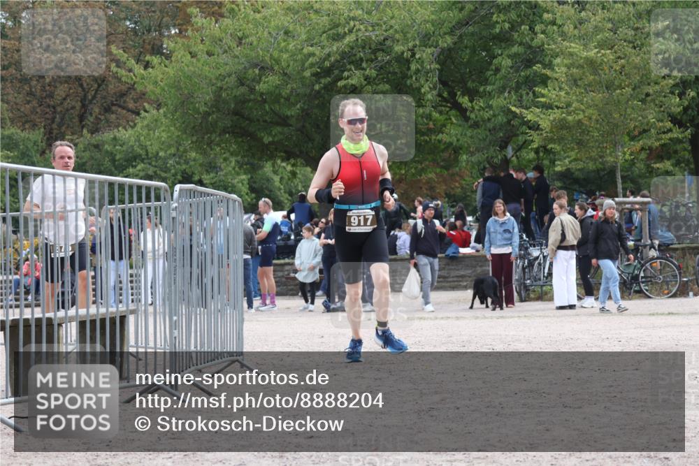 14.09.2025 - Stadtparktriathlon Strokosch-Dieckow http://msf.ph/oto/8888204 14.09.2025 12:04:07 Ziel 876, 917 meine-sportfotos.de