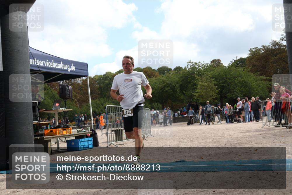 14.09.2025 - Stadtparktriathlon Strokosch-Dieckow http://msf.ph/oto/8888213 14.09.2025 12:04:12 Ziel 876, 917 meine-sportfotos.de