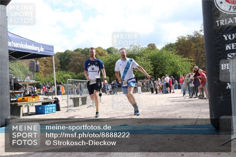 14.09.2025 - Stadtparktriathlon Strokosch-Dieckow http://msf.ph/oto/8888222 14.09.2025 12:05:51 Ziel 833, 911 meine-sportfotos.de