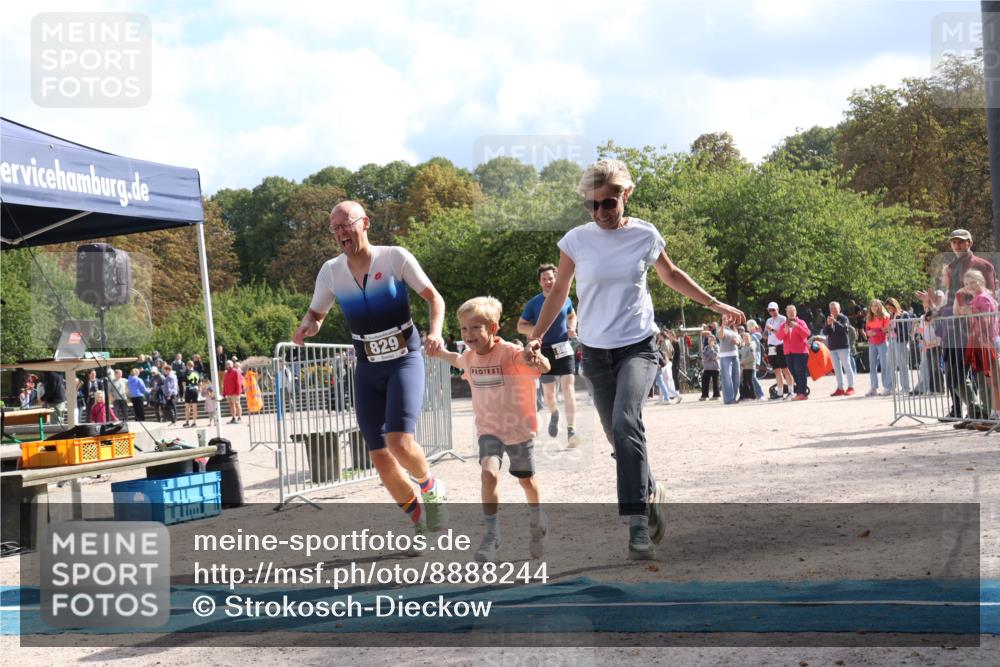 14.09.2025 - Stadtparktriathlon Strokosch-Dieckow http://msf.ph/oto/8888244 14.09.2025 12:07:36 Ziel 829, 882 meine-sportfotos.de