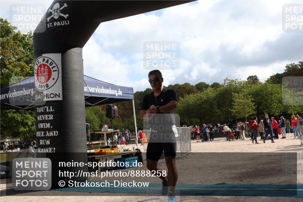 14.09.2025 - Stadtparktriathlon Strokosch-Dieckow http://msf.ph/oto/8888258 14.09.2025 12:08:16 Ziel 892 meine-sportfotos.de