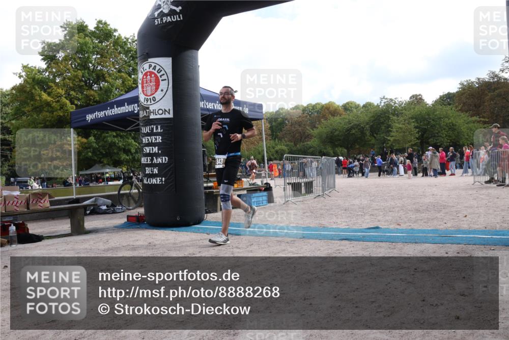 14.09.2025 - Stadtparktriathlon Strokosch-Dieckow http://msf.ph/oto/8888268 14.09.2025 12:08:34 Ziel 843, 870 meine-sportfotos.de