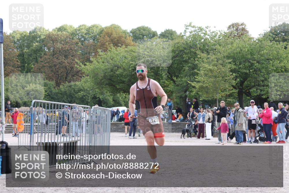 14.09.2025 - Stadtparktriathlon Strokosch-Dieckow http://msf.ph/oto/8888272 14.09.2025 12:08:38 Ziel 843, 870 meine-sportfotos.de