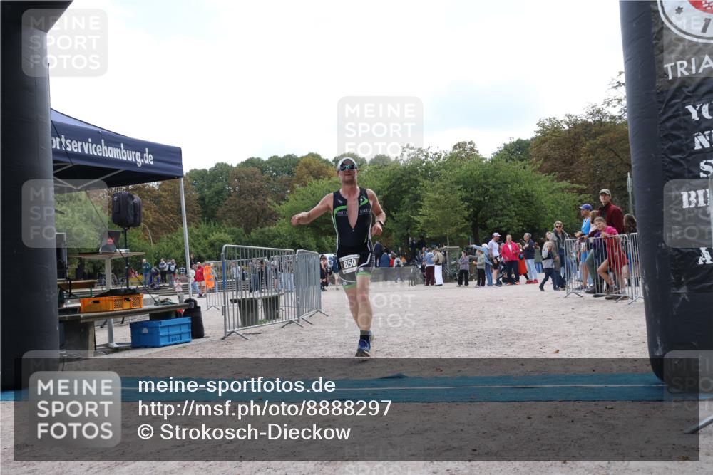 14.09.2025 - Stadtparktriathlon Strokosch-Dieckow http://msf.ph/oto/8888297 14.09.2025 12:09:51 Ziel 850 meine-sportfotos.de