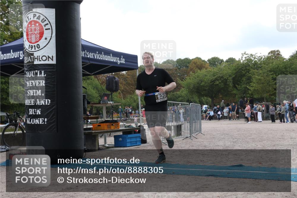 14.09.2025 - Stadtparktriathlon Strokosch-Dieckow http://msf.ph/oto/8888305 14.09.2025 12:10:29 Ziel 920 meine-sportfotos.de